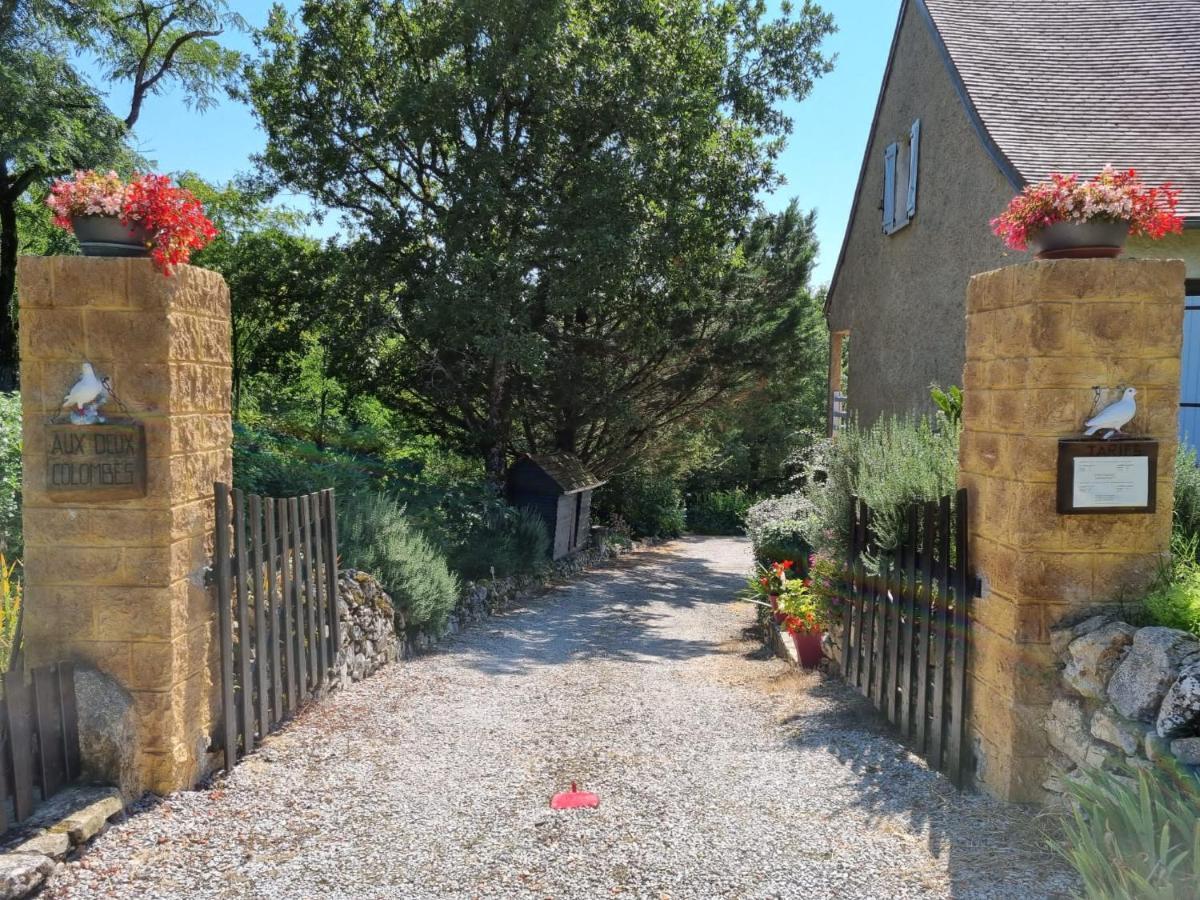 Aux Deux Colombes Bed & Breakfast Padirac Exterior photo